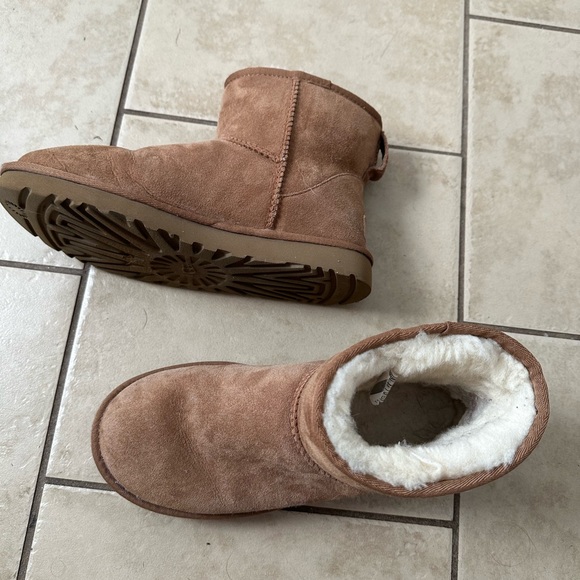 Mini uggs - Picture 2 of 5